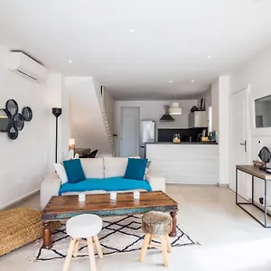 https://life-is-good-in-sxm.comcaribbean.com