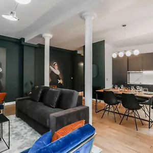 https://stylish-family-apt-in-palais-royal-by-guestready.fr-paris.fr
